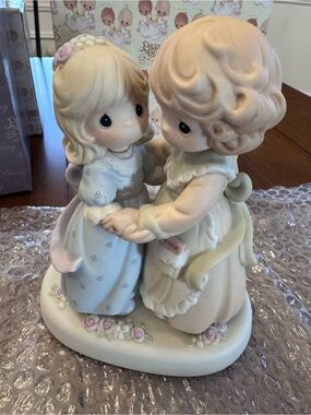 Enesco Precious Moments 488240 A Very Special Bond